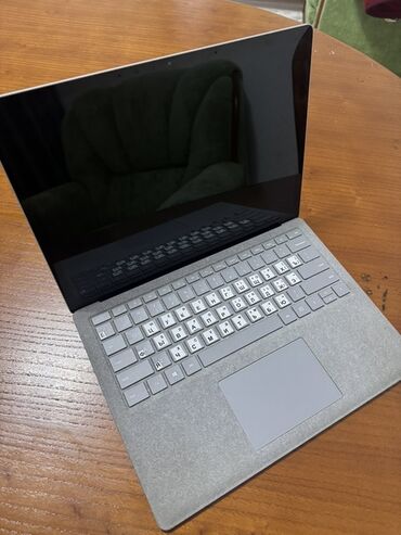 макбук 2017: Ноутбук, Microsoft Surface, 16 ГБ ОЗУ, Intel Core i7, 13.5 ", Б/у, Для работы, учебы, память NVMe SSD