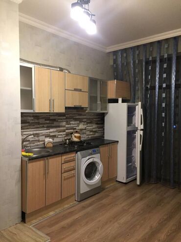 Uzunmüddətli kirayə mənzillər: Nərimanov metrosu yanınında mənzil kirayə verilir. Mərtəbə 16/9. Ümumi — 19