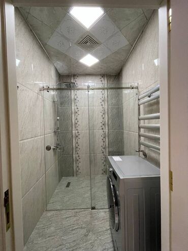 Uzunmüddətli kirayə mənzillər: Mənzil kirayə verilir. 17.10 mərtəbə 155 kv 4 otaq. Menzil seherin tam — 15