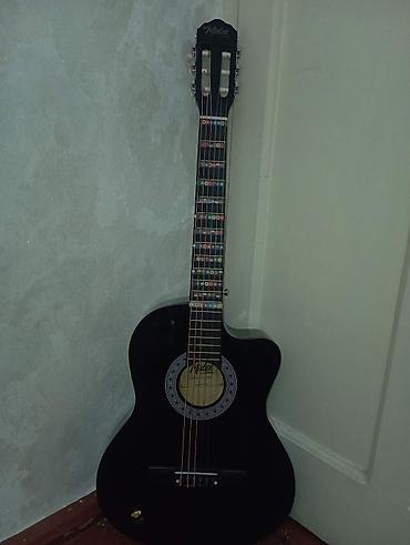 gitara qara: Təzə alınıb öyrənilə bilmədi deyə istifadə olunmadı — 2