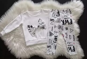 Kompleti: Komplet: Majica, Pantalone — 1