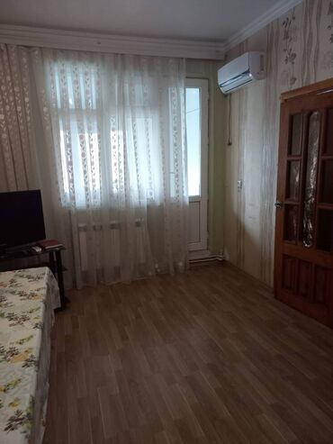 Uzunmüddətli kirayə mənzillər: Əcəmi metrosu yaxınlığı,Yeganə şadlıq sarayının yanında,5 — 9