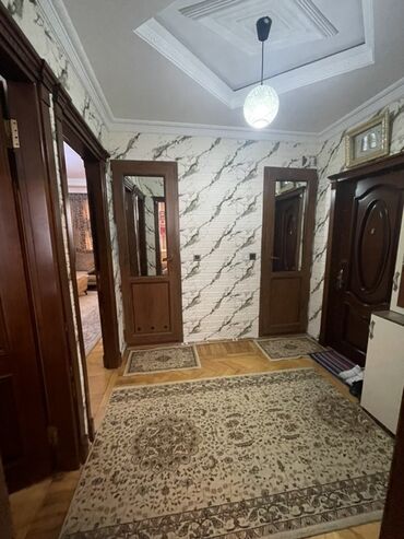 тап аз недвижимость: Bakı, 4-cü mikrorayon, 3 otaqlı, Köhnə tikili, m. Memar Əcəmi, 75 kv. m