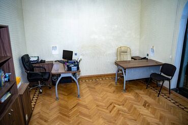 Binalar: 🔥🔥İŞ ADAMLARI ÜÇÜN ƏLA FÜRSƏT!!!Obyekt Icarəyə verilir🔥🔥 📍 Gənclik — 7