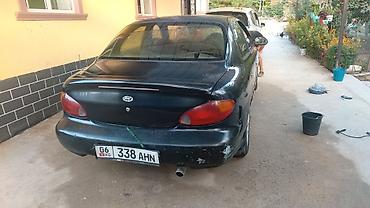 кассеты аудио: Hyundai Lantra: 1998 г., 1.5 л, Механика, Бензин, Седан — 4
