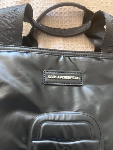 çiyin çantası: Çantalar
