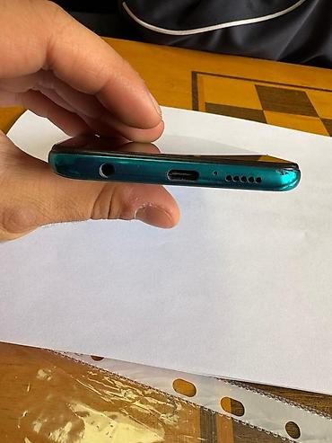 sim kredit: Telefon hər şeyi işlək vəziyyətdədir donması yoxdur.Ekraninda ciziq — 4
