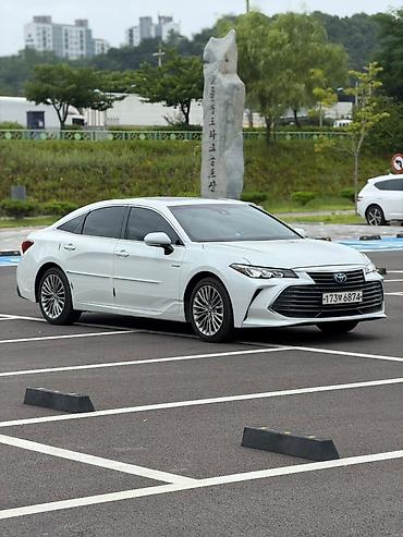 Toyota Avalon: 2020 г., 2.5 л, Автомат, Гибрид, Седан lalafo.kg да Toyota Avalon: 2020 г., 2.5 л, Автомат, Гибрид, Седан