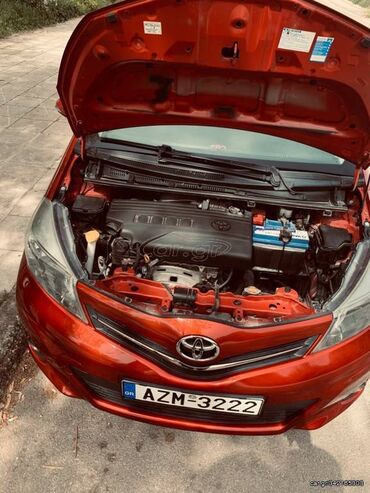 Toyota: Toyota Yaris: 1.2 l. | 2012 έ. Χάτσμπακ — 4