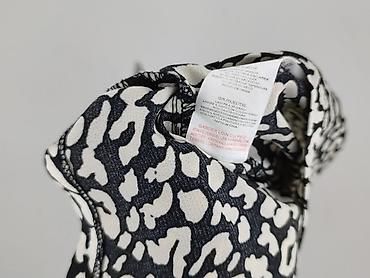 second hand online stores: PrettyLittleThing, Bluzka damska, rozmiar S — 5