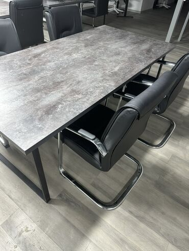 конференц стол: Офисный стол, Б/у, Нерегулируемый, цвет - Серый, Прямоугольный, МДФ, Самовывоз, Платная доставка