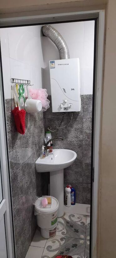 Uzunmüddətli kirayə evlər: 24 kv. m, 1 otaqlı, Qaz, İşıq, Su — 8