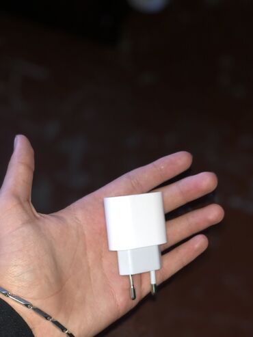 poco x7 pro irşad: Беспроводное зарядное устройство Apple, 20 Вт, Б/у