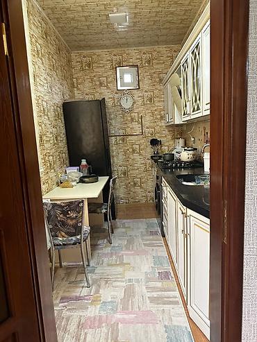 Həyət evləri və villaların satışı: Satışda həyət evi - Təkmərtəbəli, daş-kirəmit damlı ev - Geniş, tam — 4