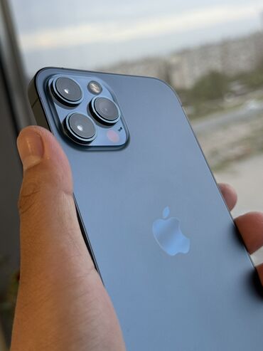 Apple iPhone: IPhone 12 Pro Max, Б/у, 128 ГБ, Синий, Защитное стекло, Чехол, Кабель, 78 %