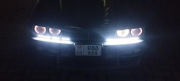 скайлайн: Классический седан BMW E30, известный своей прочной конструкцией и — 6