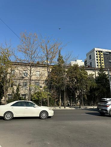 салон красоты 11 мкр: ПРОДАЁТСЯ Московская / Т.Молдо ПОД БИЗНЕС 2-комнатная ул — 4