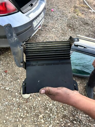 Avtomobil qapıları: Sol ön, BMW 325, 2001 il, Almaniya, Ödənişli çatdırılma — 16