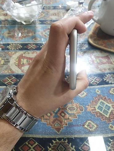 Apple iPhone: IPhone 11, 128 GB, White Titanium, Face ID — 9