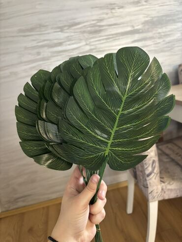 Ruža: Buket svilenih dekorativnih ruža – više varijanti.Ukoliko kupite vise na lalafo.rs — 22 Ruža: Buket svilenih dekorativnih ruža – više varijanti.Ukoliko kupite vise — 22