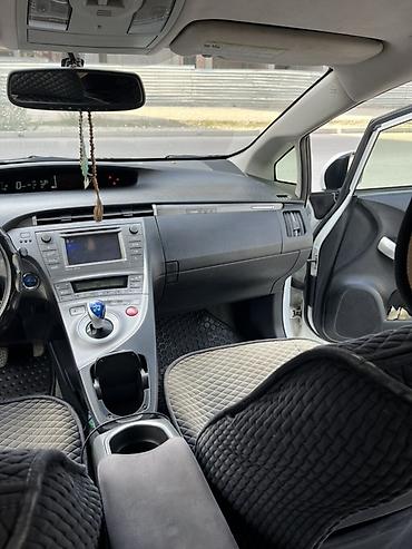 приус 2017: Toyota Prius: 2014 г., 1.8 л, Автомат, Гибрид, Хэтчбэк — 10