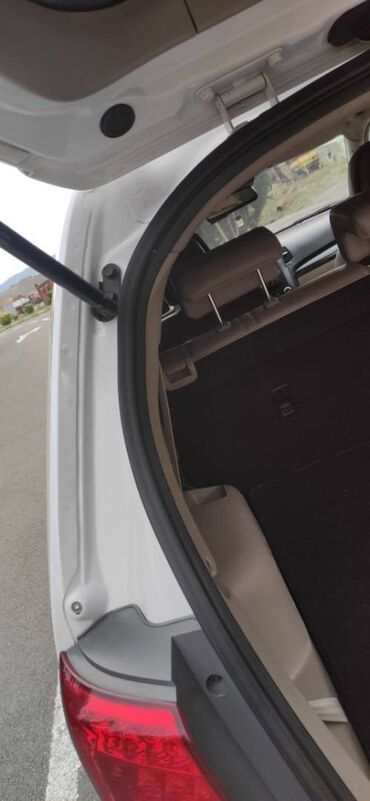 Kia: Kia Sorento: 2 l | 2010 il Ofrouder/SUV — 6