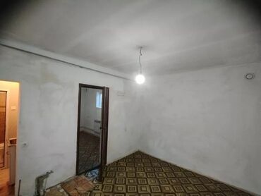 участок джалалабад: 40 м², 2 комнаты, Утепленный, Забор, огорожен