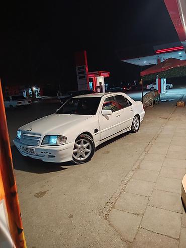 accent 1998: Mercedes-Benz C 180: 1.8 l | 1998 il Sedan — 8