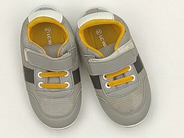 kapcie real madryt: Sport shoes 25, Used