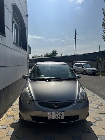 Honda Fit: 2004 г., 1.3 л, Автомат, Бензин, Хэтчбэк
