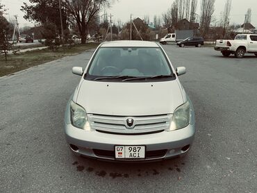 Toyota: Toyota ist: 2003 г., 1.3 л, Автомат, Бензин, Хэтчбэк