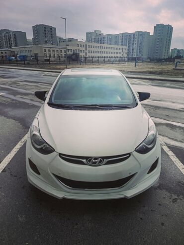 Hyundai: Hyundai Elantra: 1.8 l | 2011 il Sedan — 1
