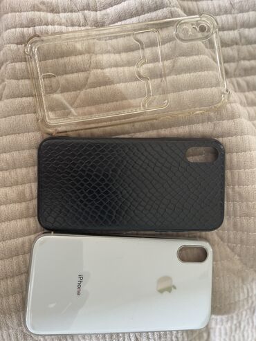 Чехлы: Продаю 3 чехла на iPhone X / XS Состояние хорошее, есть совсем не