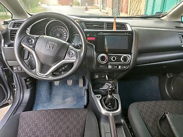 golf 4: Honda Jazz: 2017 г., Механика, Бензин, Хэтчбэк — 3