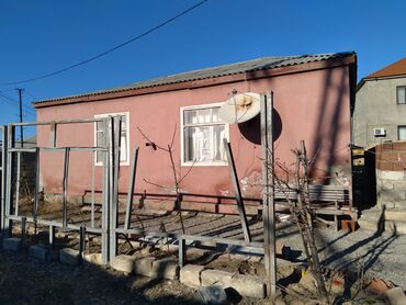 Həyət evləri və villaların satışı: 3 otaqlı, 100 kv. m, Orta təmir