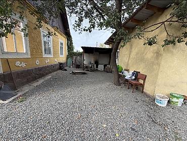 Продажа домов: 6 комнат, 105 м², 10 соток, Бишкек, Риэлтор — 8