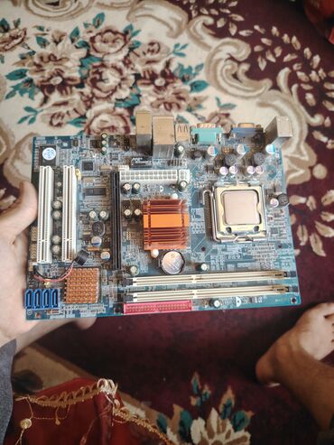 Sərt disklər (HDD): Ana Platası Gigabyte 6