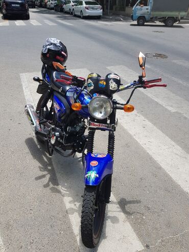 Motosikletlər: Mavi rəngli şəhər/skuter tipli motosiklet - Gözoxşayan mavi kuzov — 7