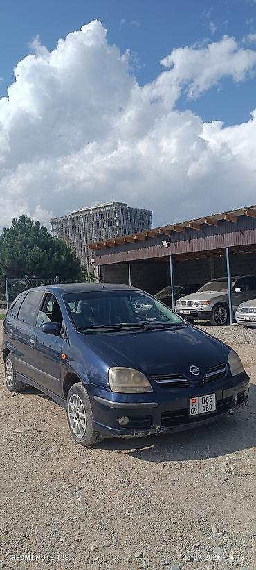 Унаа: Nissan Almera Tino: 2004 г., 1.8 л, Кол менен иштөөчү, Бензин, Хетчбек — 1