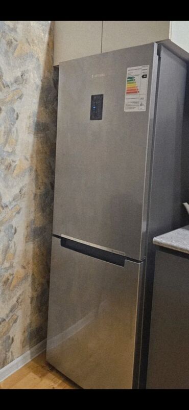 soyuducu xaladelnik: İşlənmiş 2 qapılı Samsung Soyuducu Satılır, rəng - Qara, Təkərli