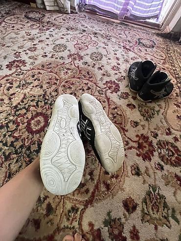 ролик обувь: Кроссовки для борьбы ASICS (пара на фото) - Тип — 3