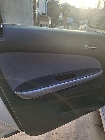 Honda: Honda Stream: 2004 г., 1.7 л, Автомат, Бензин, Универсал at lalafo.kg — 9 Honda: Honda Stream: 2004 г., 1.7 л, Автомат, Бензин, Универсал — 9