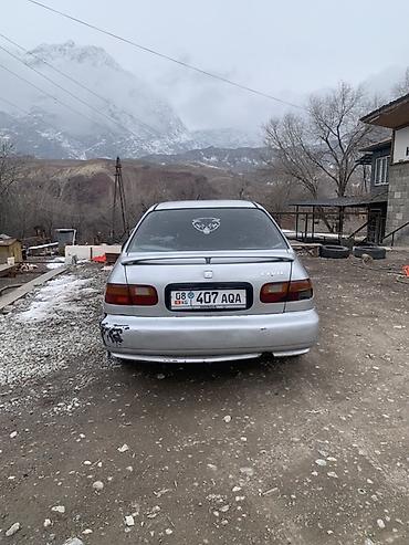 Honda: Honda Civic: 1992 г., Седан — 17