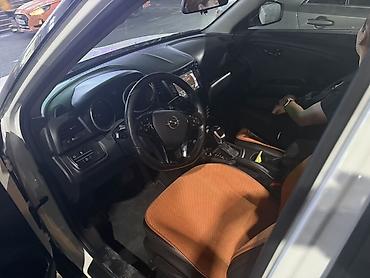 саненг тиволи: Ssangyong Tivoli: 2019 г., 1.6 л, Автомат, Дизель, Кроссовер — 6
