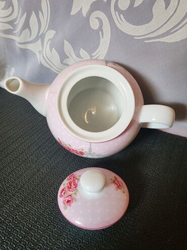 Čajnici: Bokal nov,vintaz porcelanski. Nov bokal. Visina. 12cm na lalafo.rs — 8 Čajnici: Bokal nov,vintaz porcelanski. Nov bokal. Visina. 12cm — 8