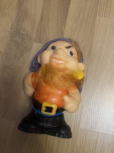 Əntiq kuklalar: Retro Qədimi 6 ədəd kukla qiymət 6 ədədinə aiddi tək tək qiymətlər — 5