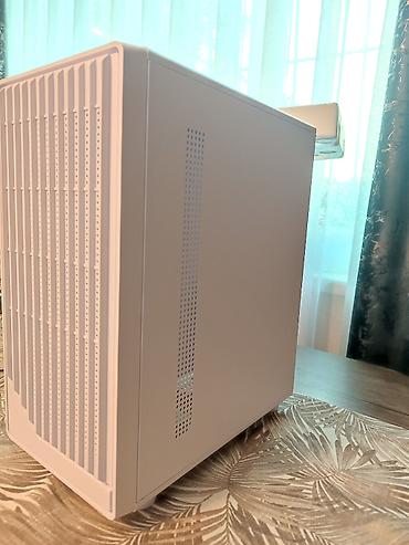 kompüter keysi: Kompyuter korpusu mini atx.Qapaqi şüşədir.Əlavə məlumat almaq istəyən — 4
