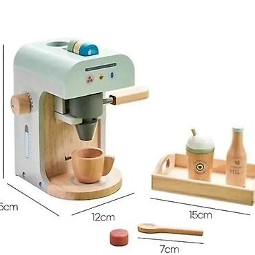 Dečije kuhinje: Drvena igračka – set aparat za kafu sa dodacima Opis: - Realističan — 8