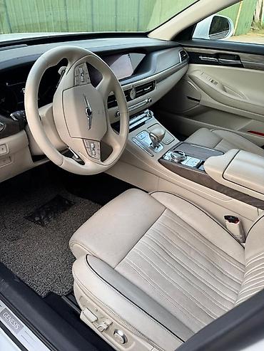 Другие автомобили: Белый представительский седан бизнес-класса. Кузов и дизайн: - — 21