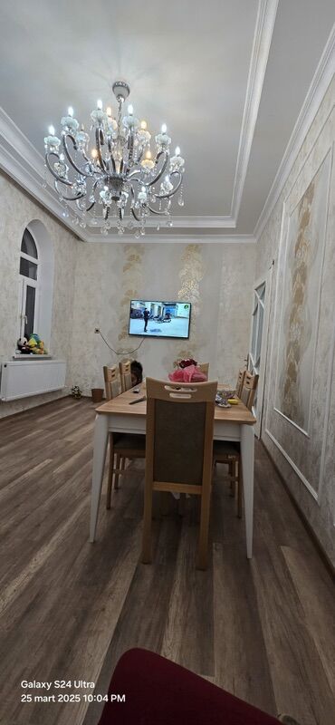 Mətbəx mebeli: 3 cü mərtəbə. Yer altı keçidin yanı. Tam dolu və hər şey yeni — 14